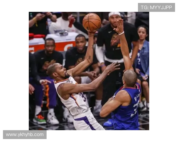 雷恩展现锋线新活力，独特进攻套路助力球队状态回暖