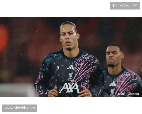 范戴克长传精准技术展现稳健后防组织能力