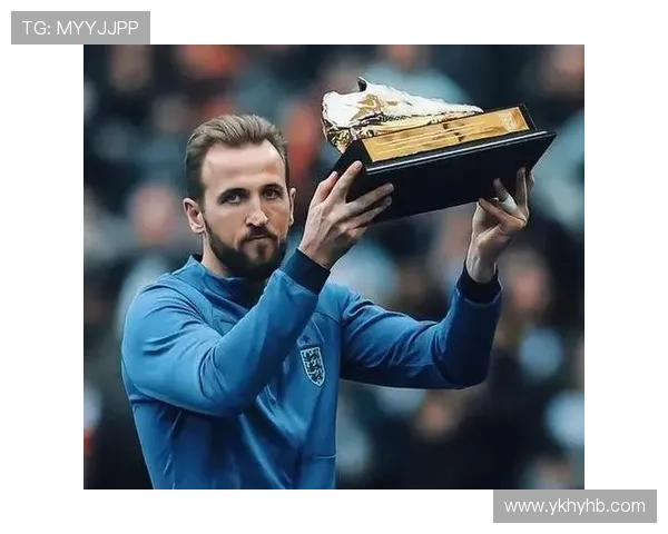 哈里·凯恩世界杯金靴表现解析：大赛荣誉能否支撑其历史地位
